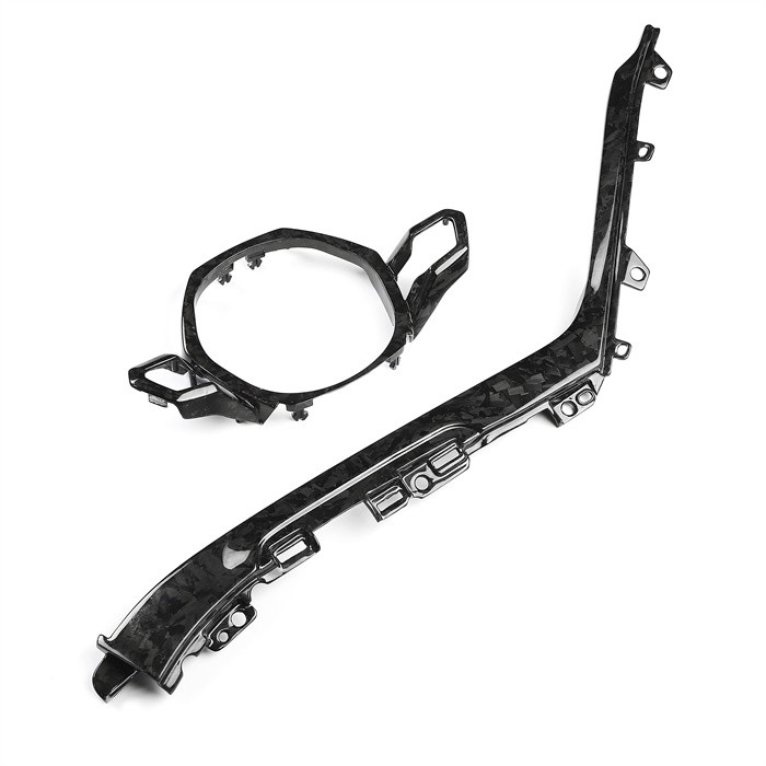 Smidda kolfiberdelar